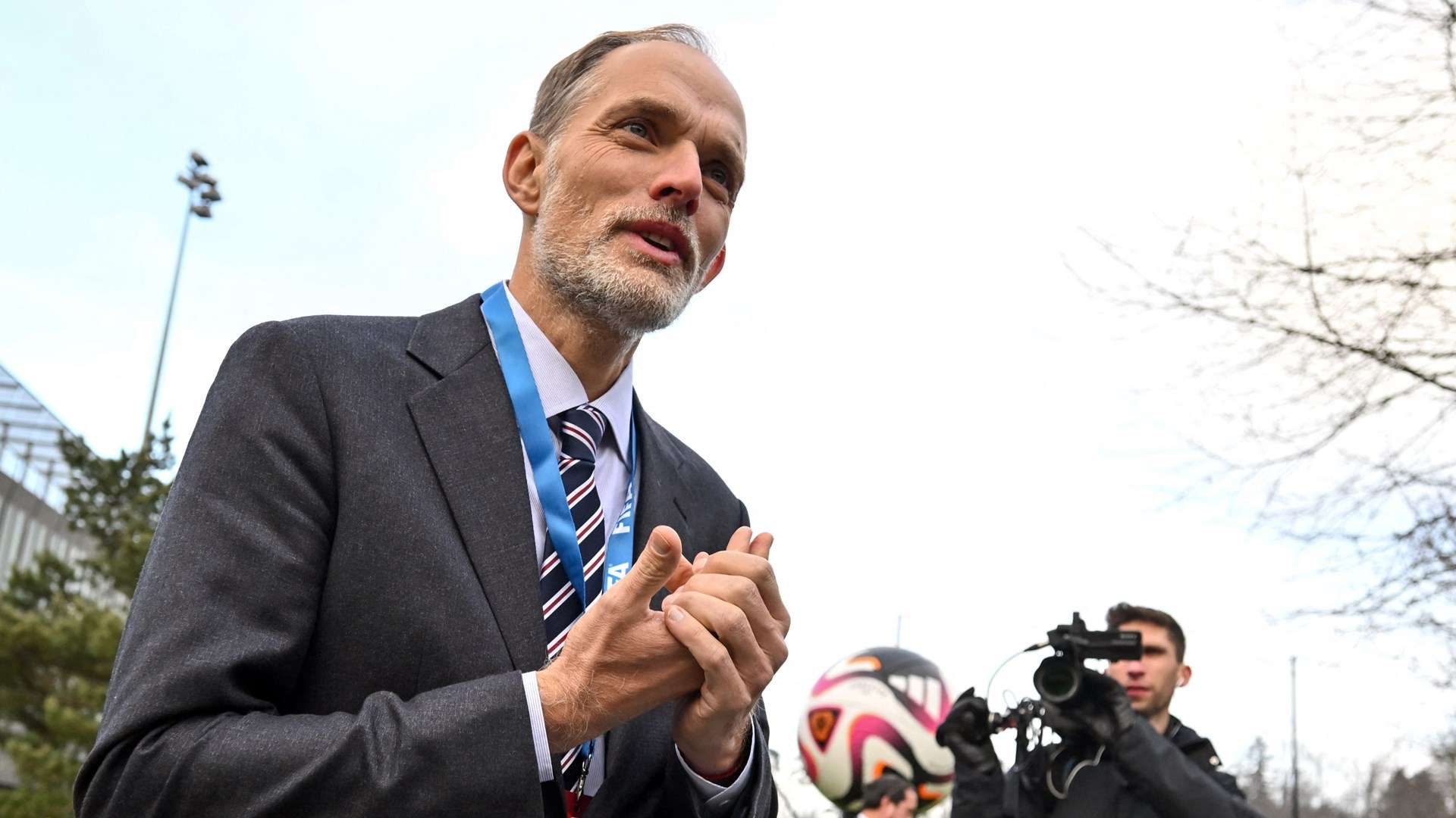 内头球破门 内头球破门